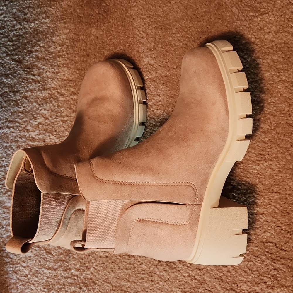 Soda ankle boots